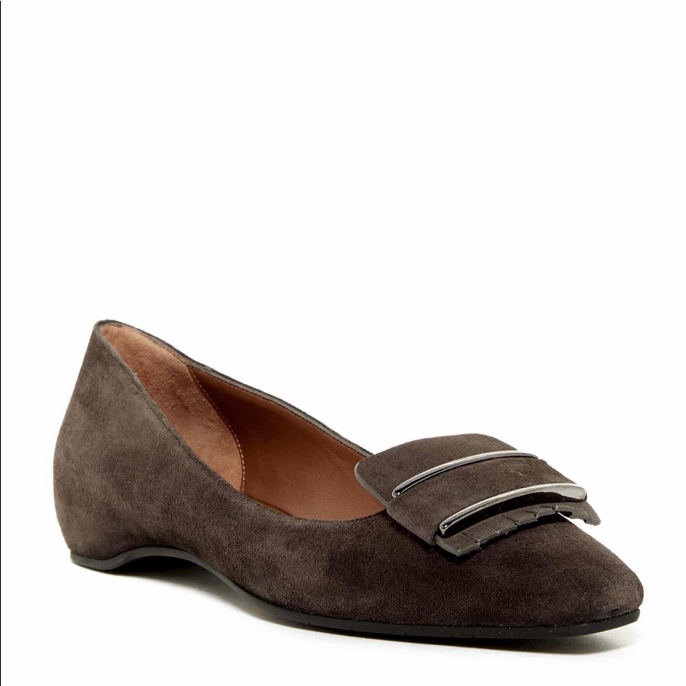 NWT Aquatalia mindy suede flat